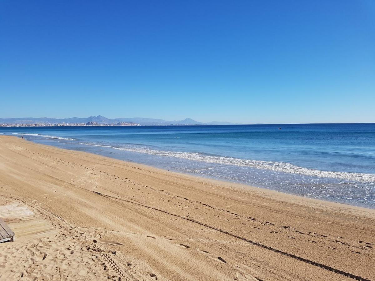 Stunning Sea Views At Just 270 M From The Beach Arenales del Sol Exteriér fotografie